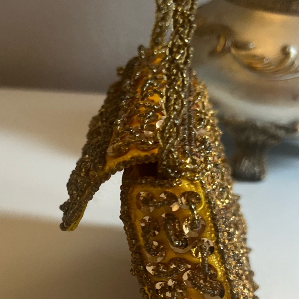 Precious Sequin Tiny Bag With Beaded Handle. - image 4